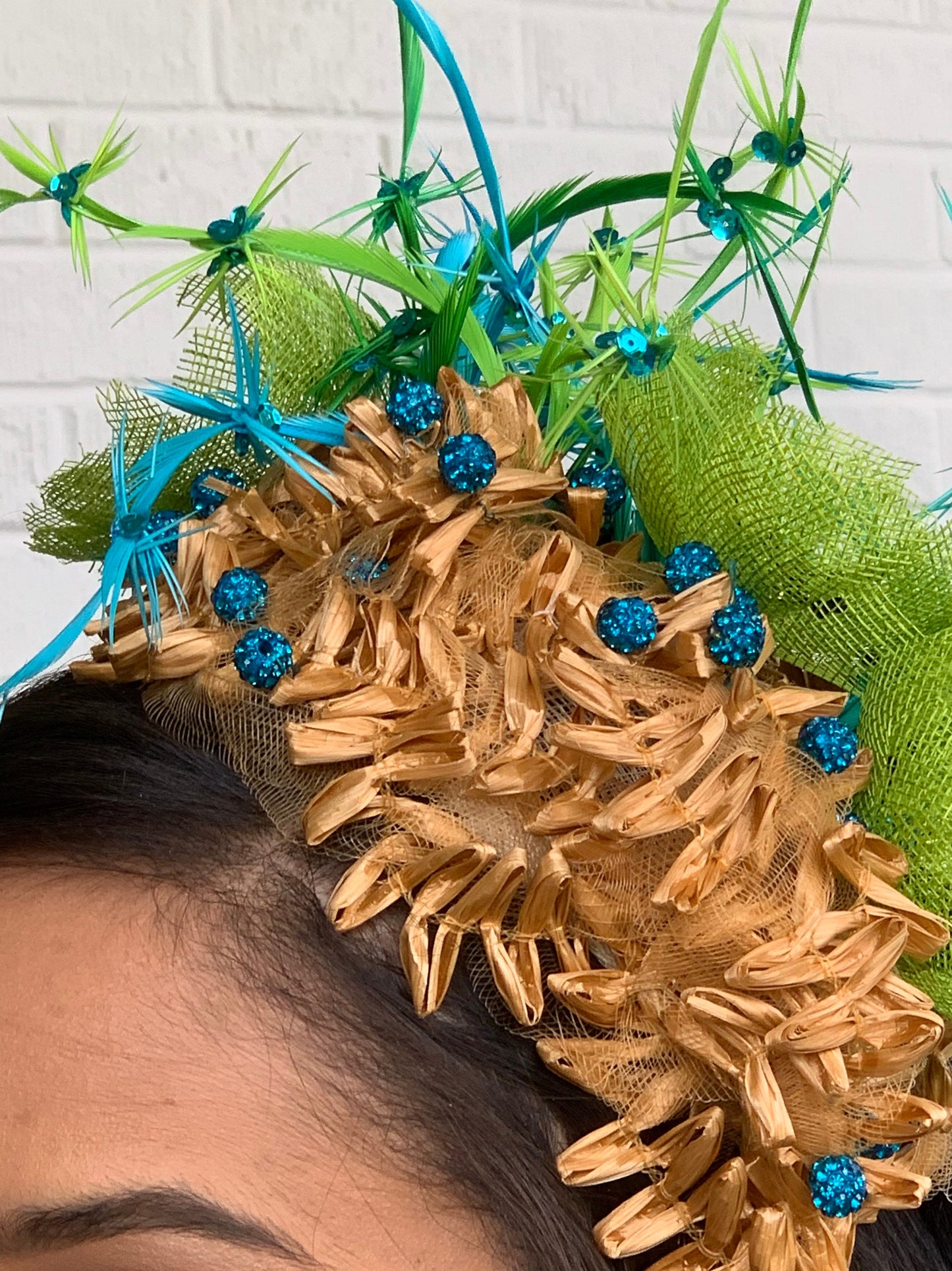 Spring-Summer Fascinator! Bright green-turquoise flowers with natural vintage braided straw trim-turquoise beads-racetrack-party-wedding-hat