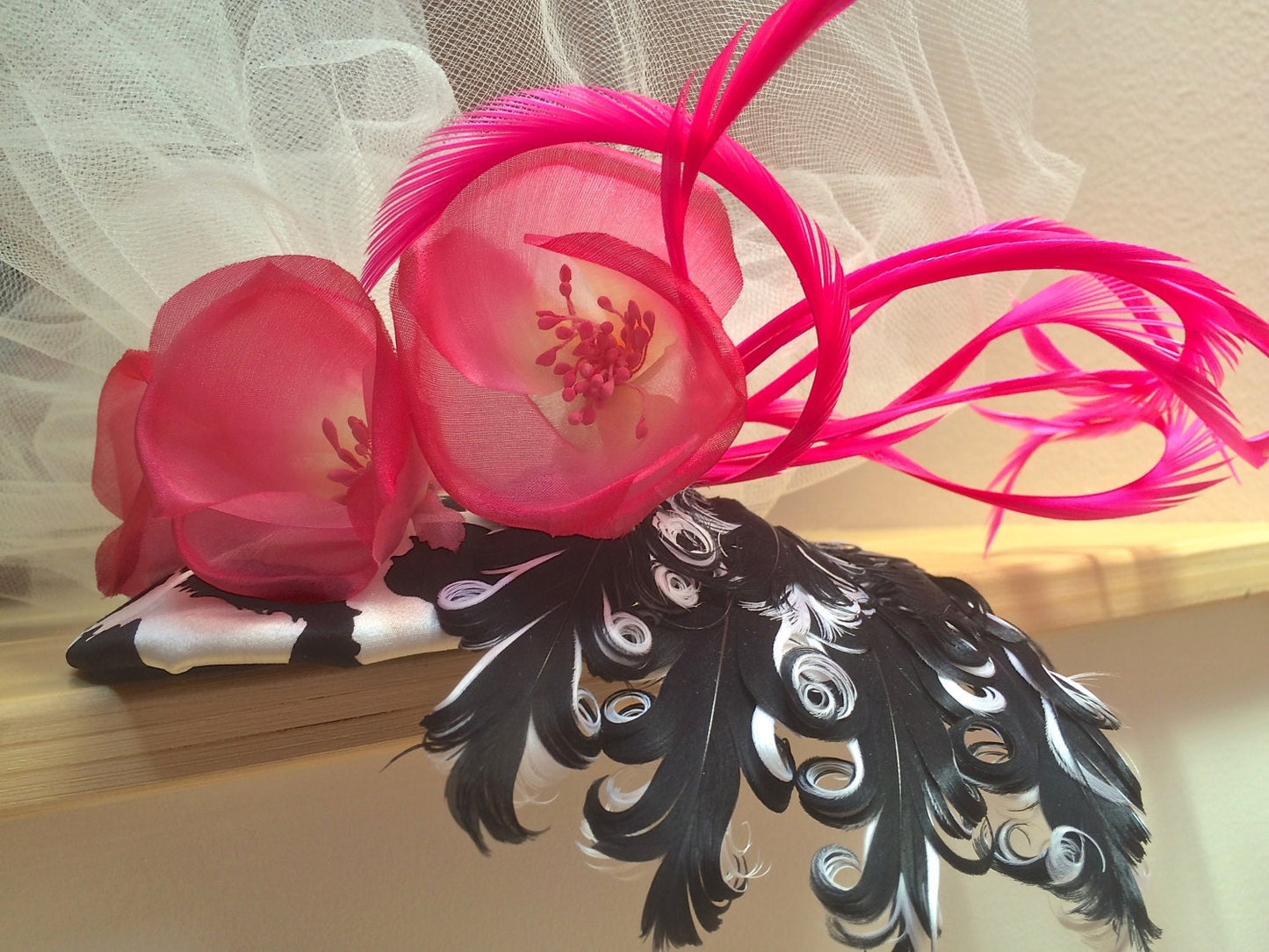 Black, White and Hot Pink Fascinator, Wedding hat, Wedding headpiece. Be BOLD, make your statement! Attend Races,Polo Matches and more!