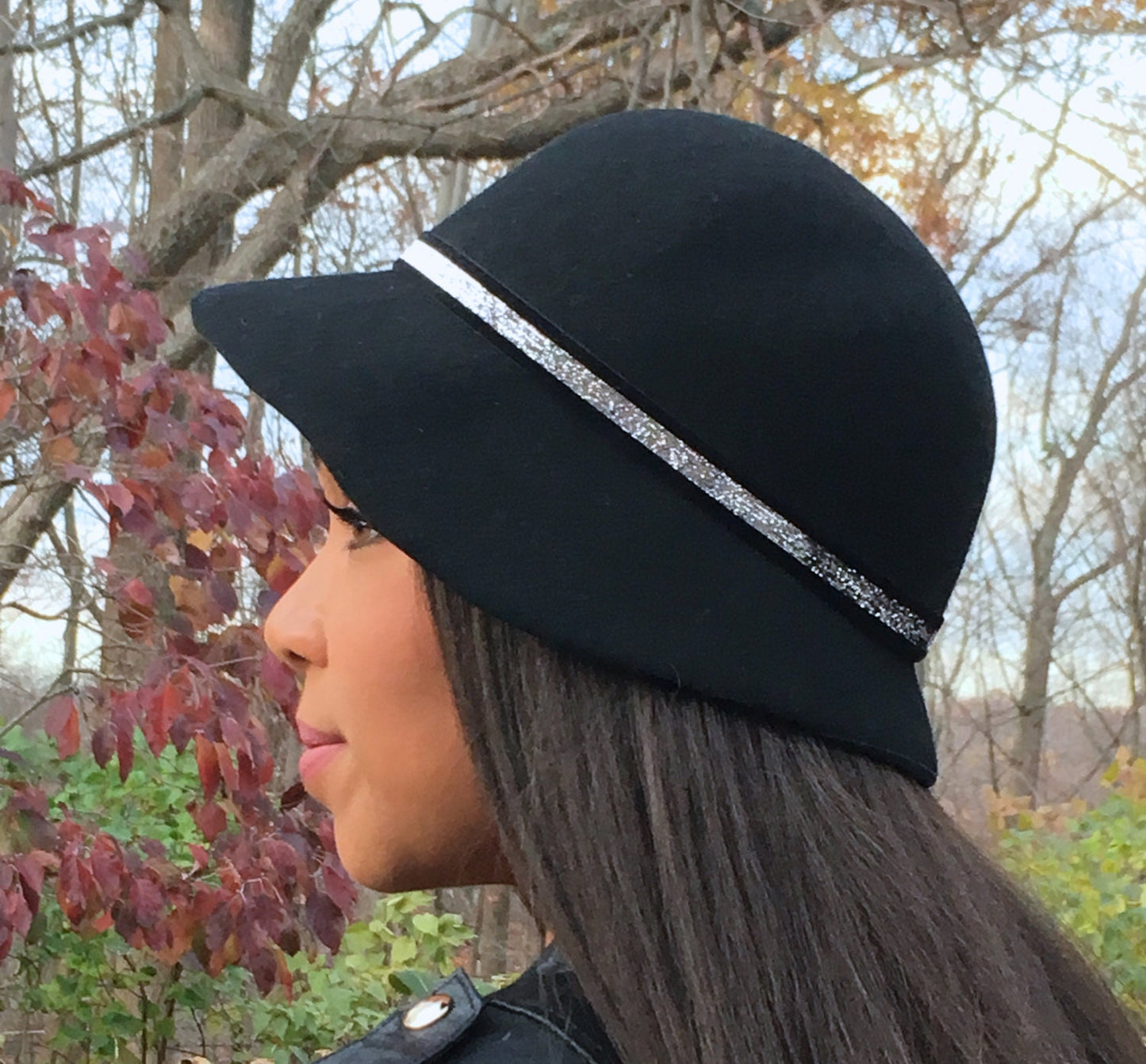 Black wool Cloche hat with Silver Metallic trim-Winter hat-Christmas-Polo-Winter Race- Holiday Party-Chruch Hat-Gift Hat-Teen Woman Hat!
