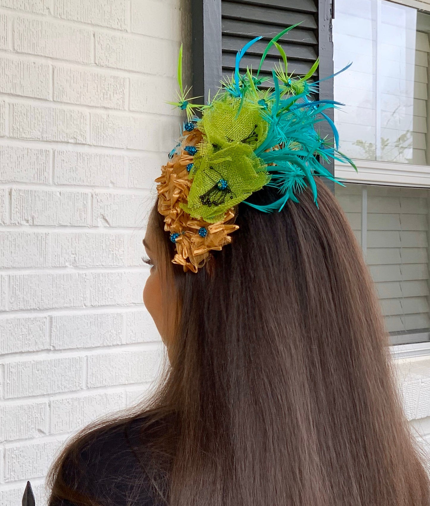 Spring-Summer Fascinator! Bright green-turquoise flowers with natural vintage braided straw trim-turquoise beads-racetrack-party-wedding-hat