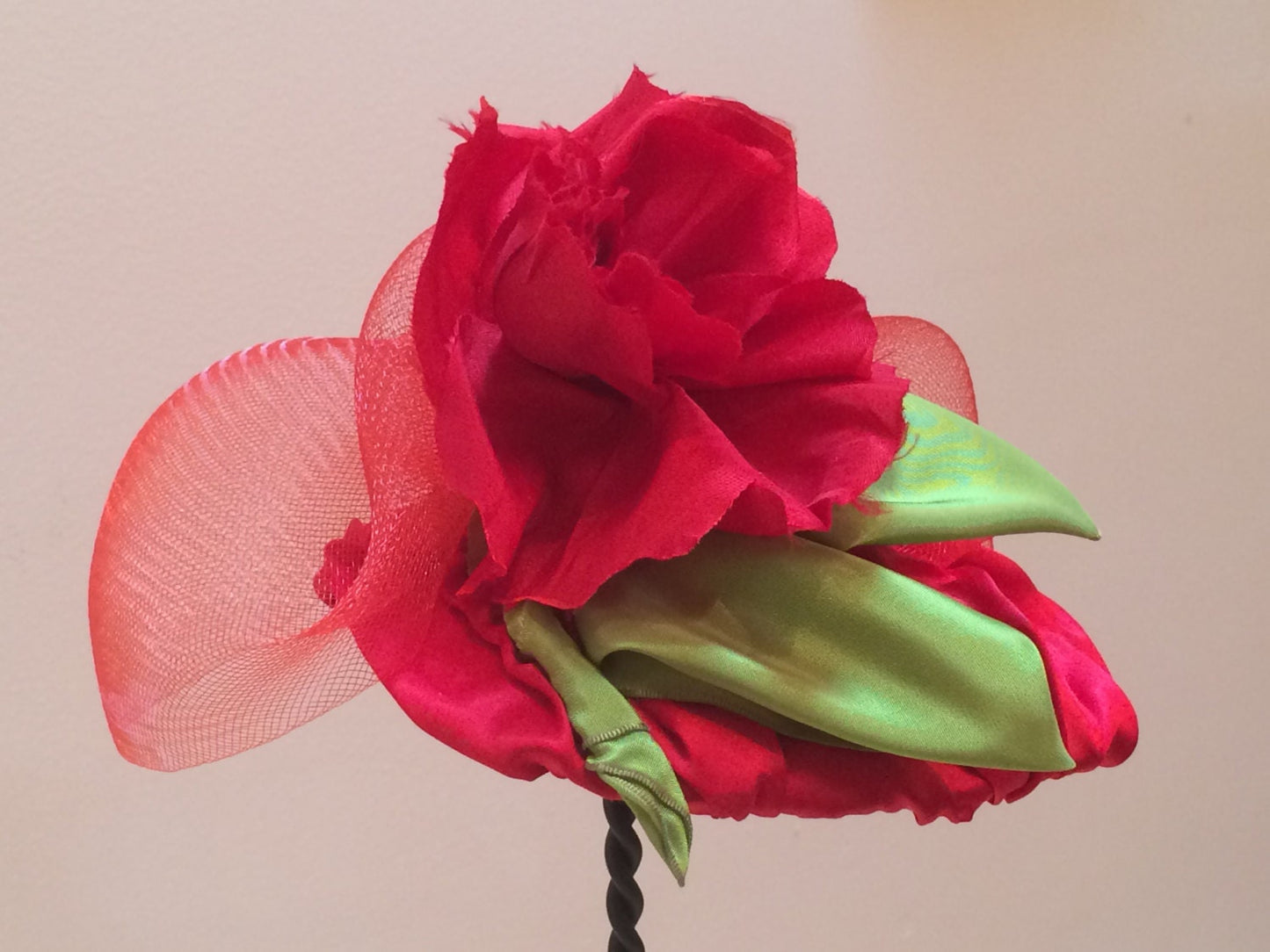 Red Satin Fascinator, Christmas Fascinator, Valentine's fascinator, Brides maids headpiece. Holiday and Christmas party Headpiece. Red Rose