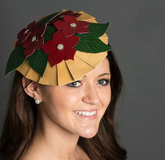 Fascinator in leather, Leather Christmas Fascinator, Christmas hat with leather flowers and jewels. Holiday Party Hat. Poinsettia flower